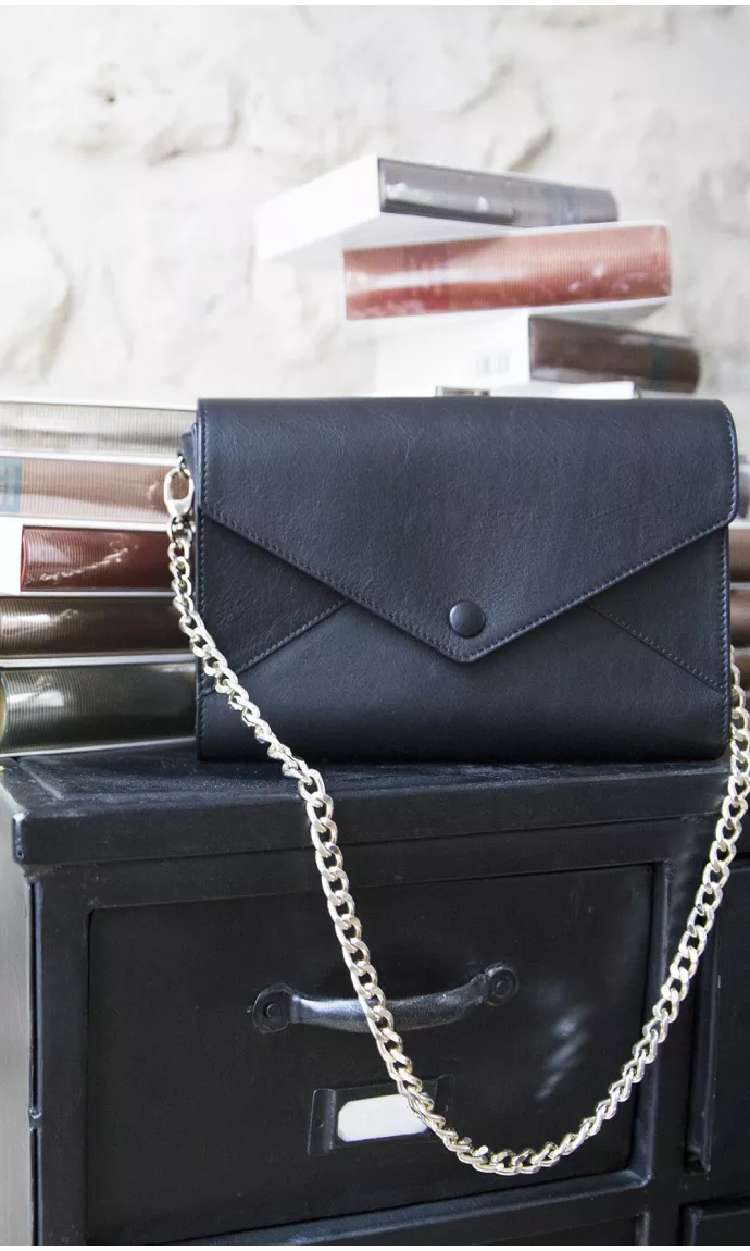 LE SAC A MAIN 