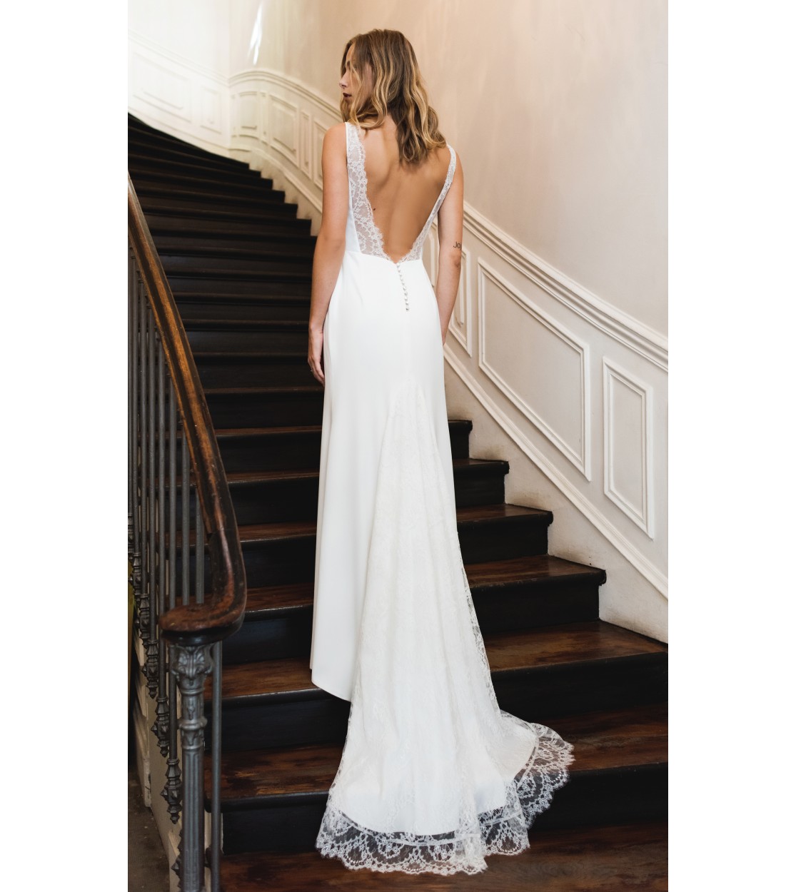 robe mariée fourreau dos nu