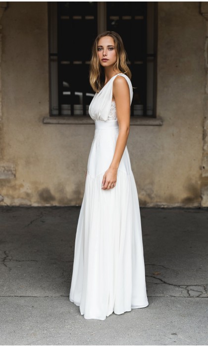 Venus wedding dress