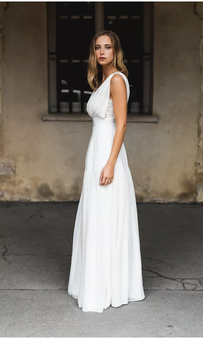 Venus wedding dress