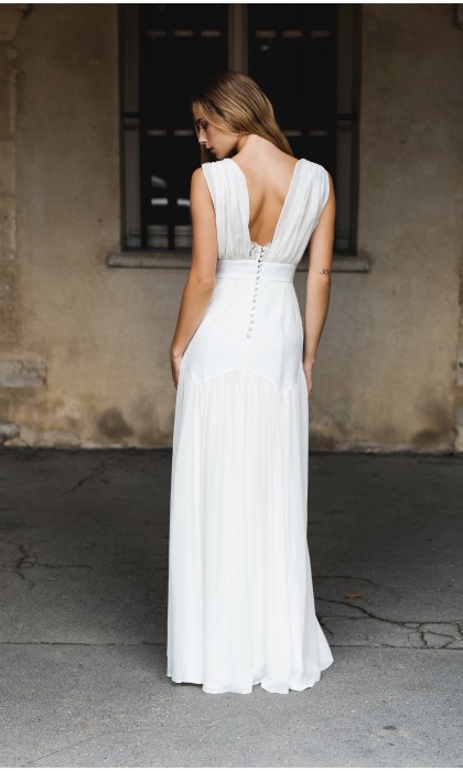 Venus wedding dress