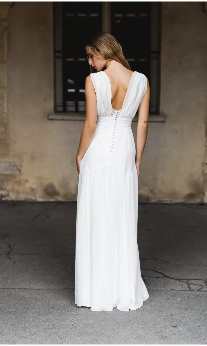 Venus wedding dress