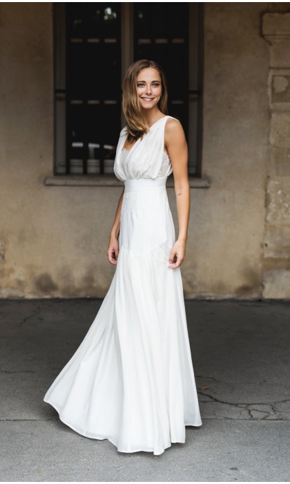 Venus wedding dress