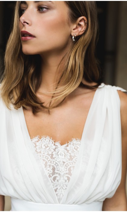 Venus wedding dress
