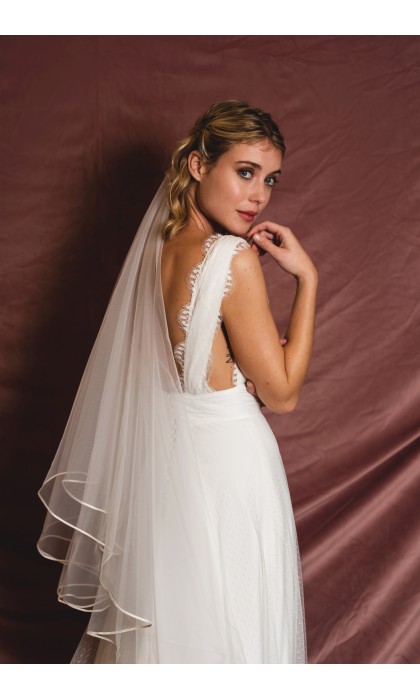 The little virgin veil