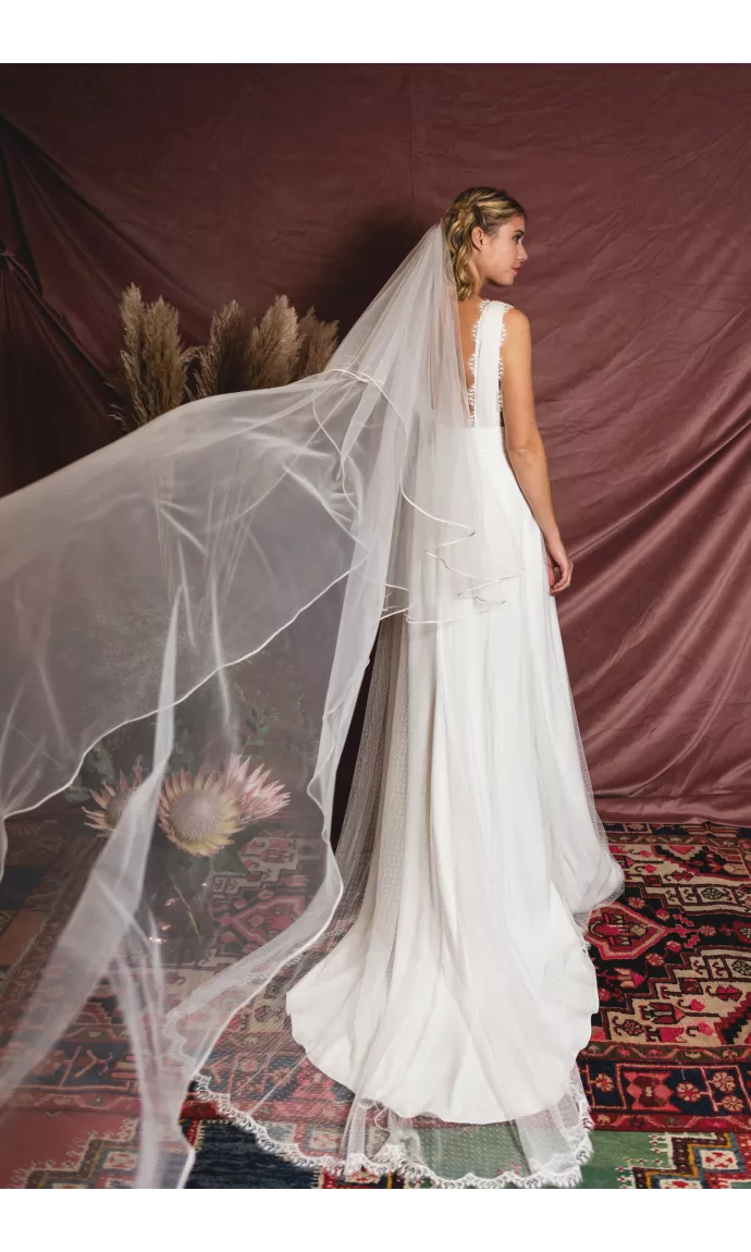 Le grand voile vierge