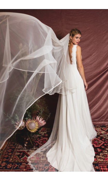 Le grand voile vierge