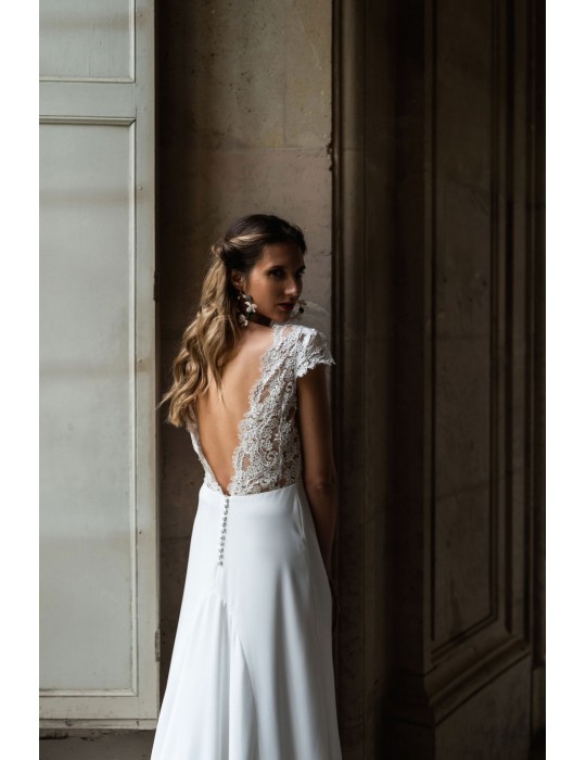 The wedding dress Sophie