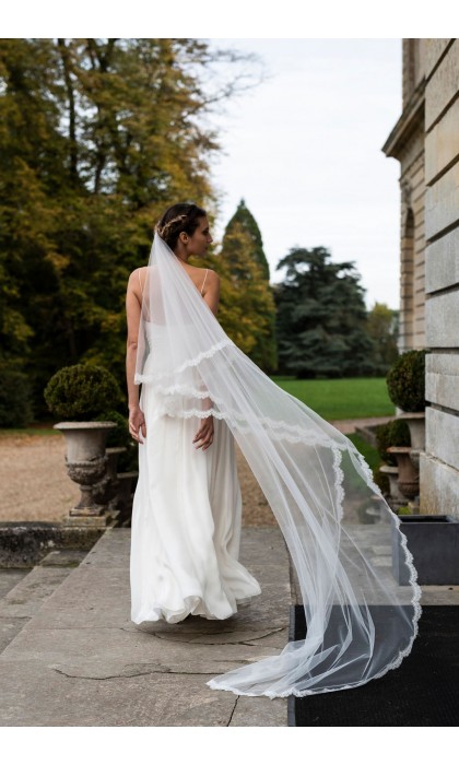 Voile Josephine cathédrale