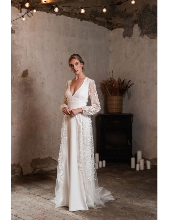 The Glycine wedding dress