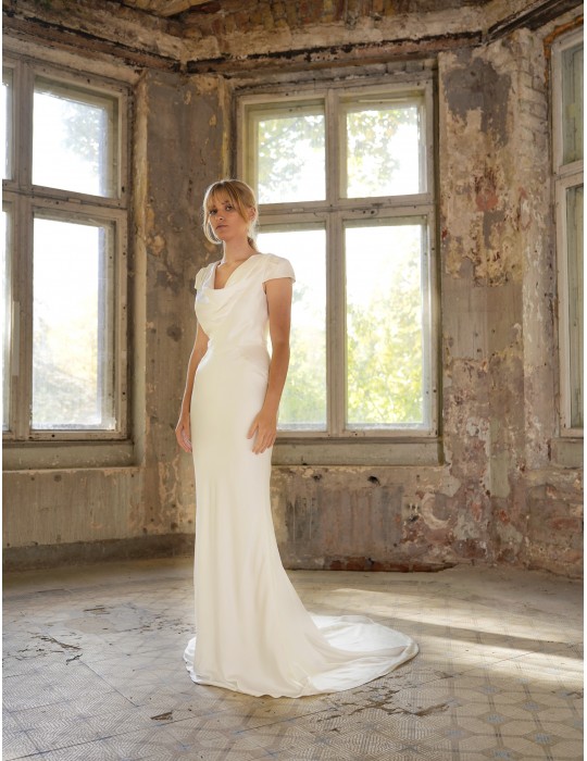 The Philippa wedding dress