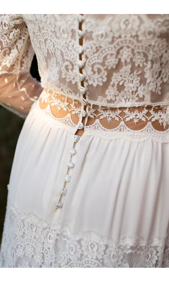 Folk wedding dress