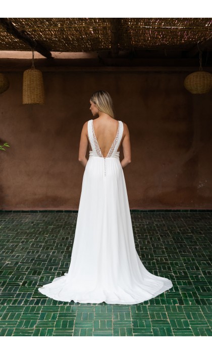 The Promesse Wedding dress