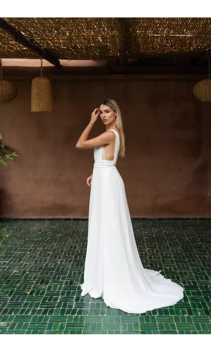 The Promesse Wedding dress