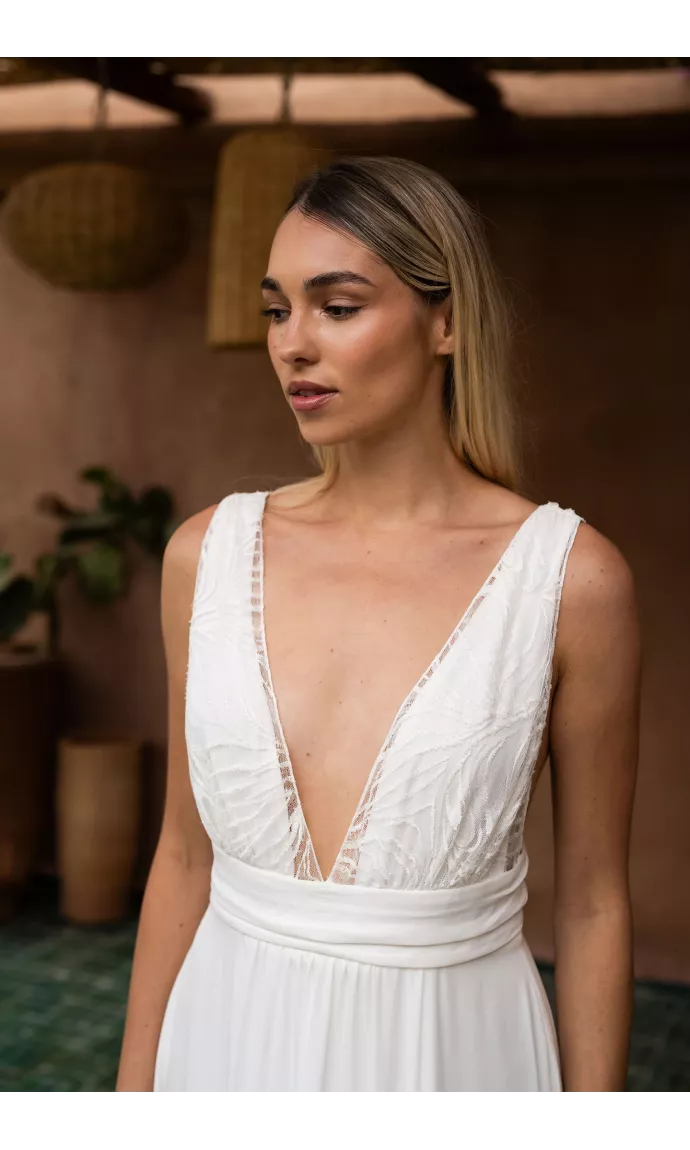 The Promesse Wedding dress