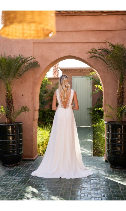 The Promesse Wedding dress