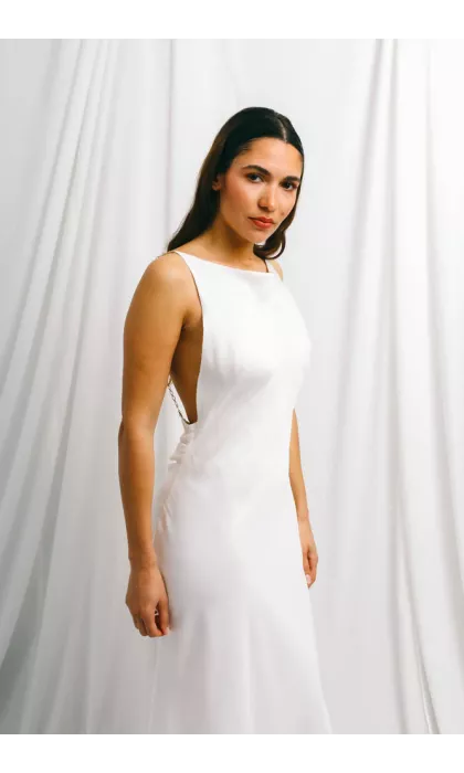 Robe couture et maxi dos nu misteriosa