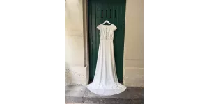 Agathe showroom sample
