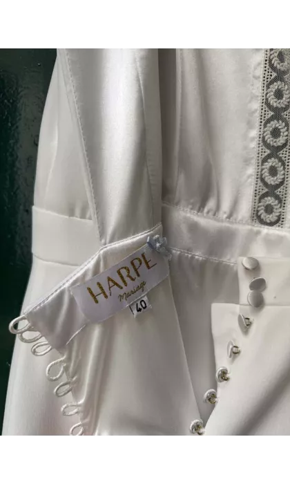 Agathe wedding dress showroom sample