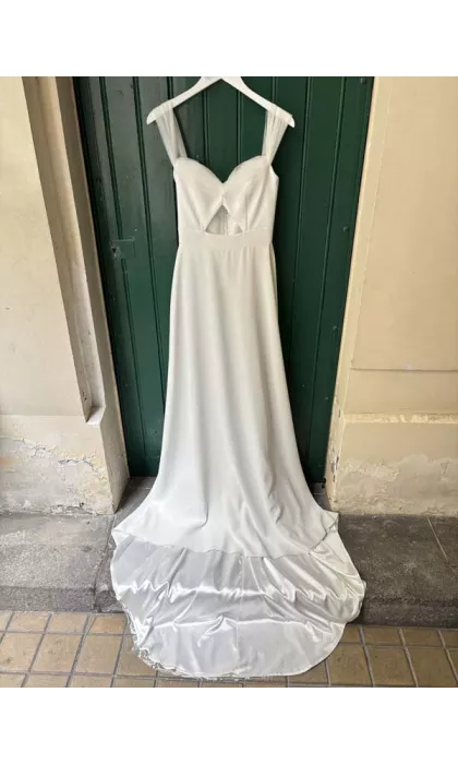 Ambre showroom sample