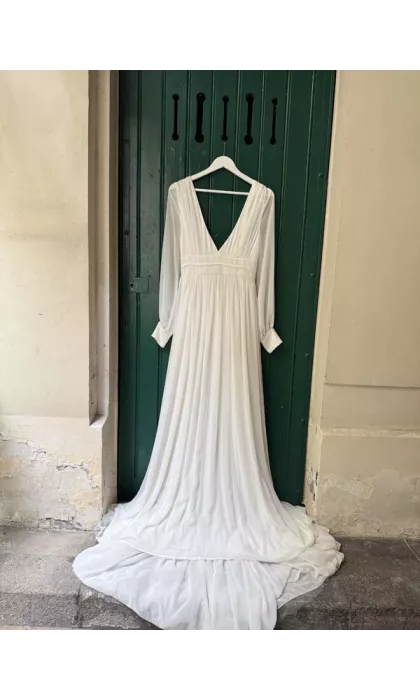 Clémence showroom sample