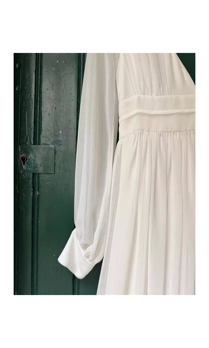 Clémence showroom sample