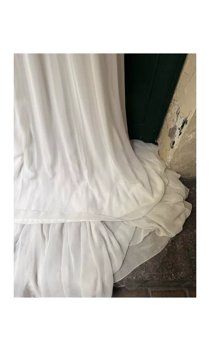 Clémence showroom sample