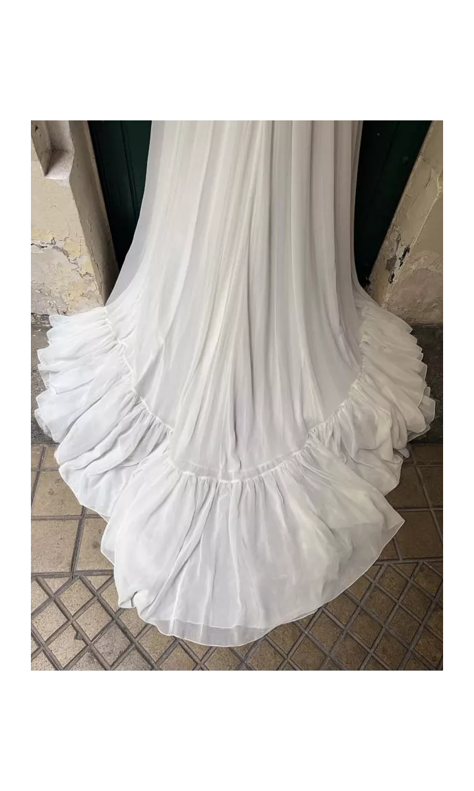 Clémence showroom sample