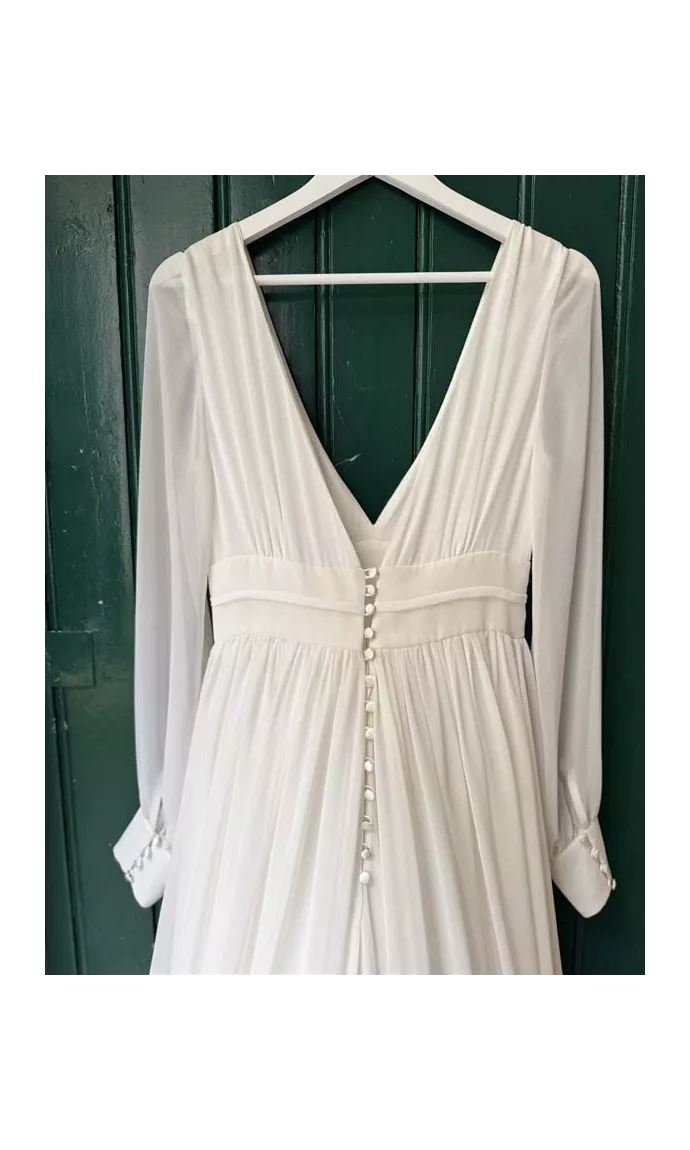Clémence showroom sample