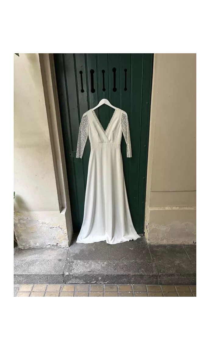 Colette  showroom sample
