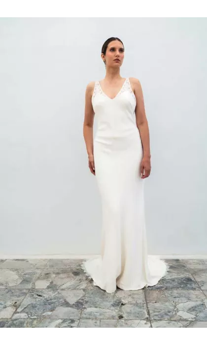 Deesse showroom sample