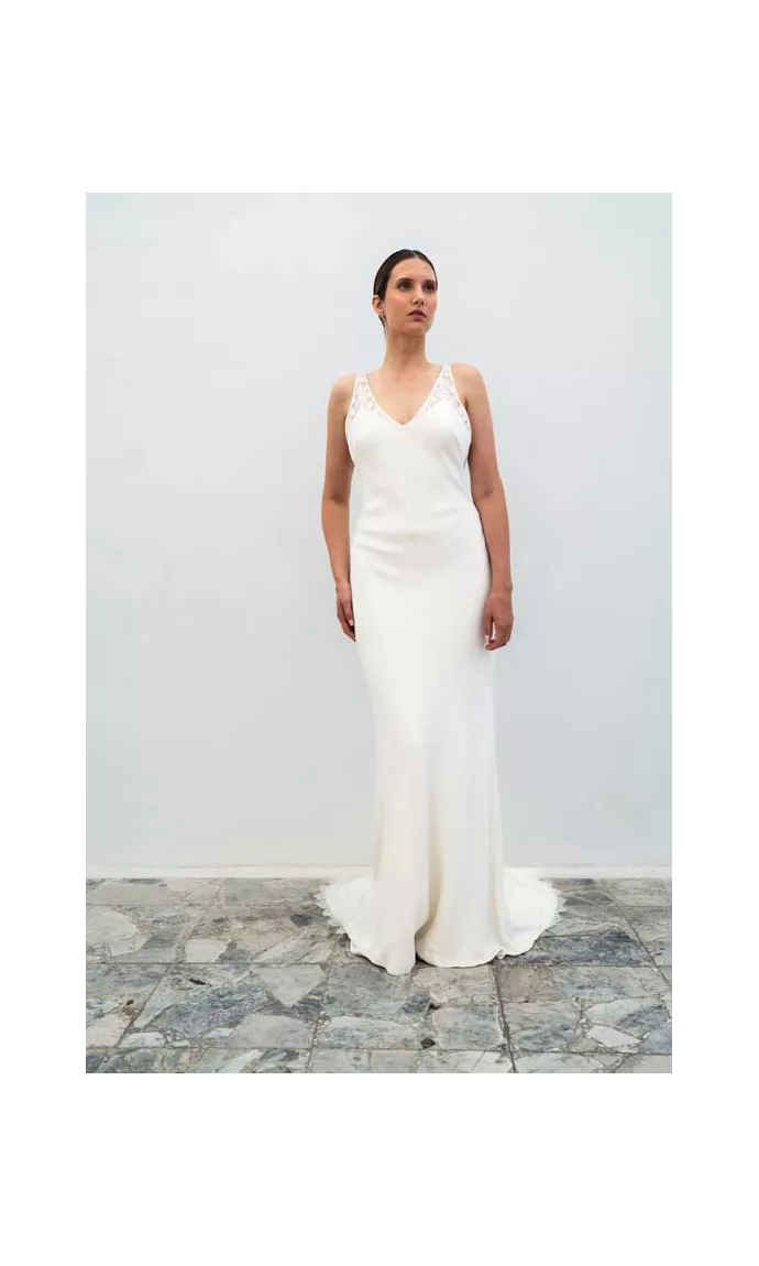 Deesse showroom sample
