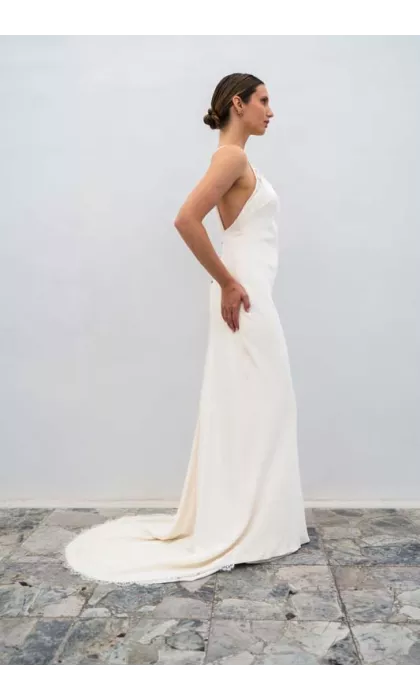 Deesse showroom sample