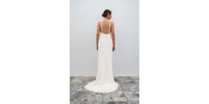 Deesse showroom sample