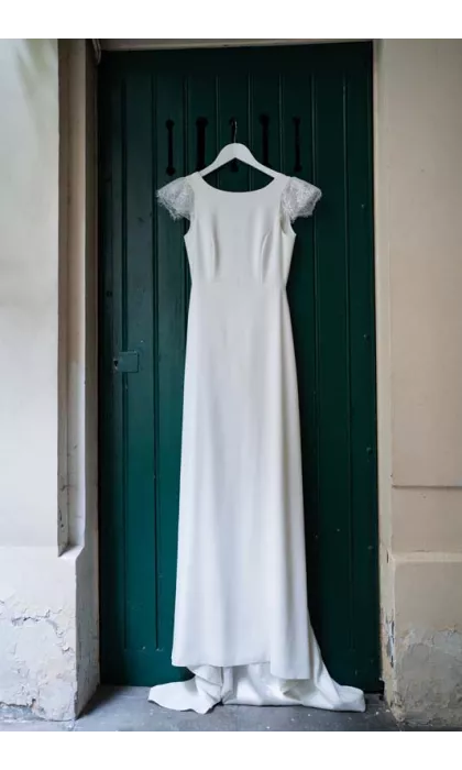 Eve showroom sample