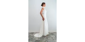 Eve showroom sample