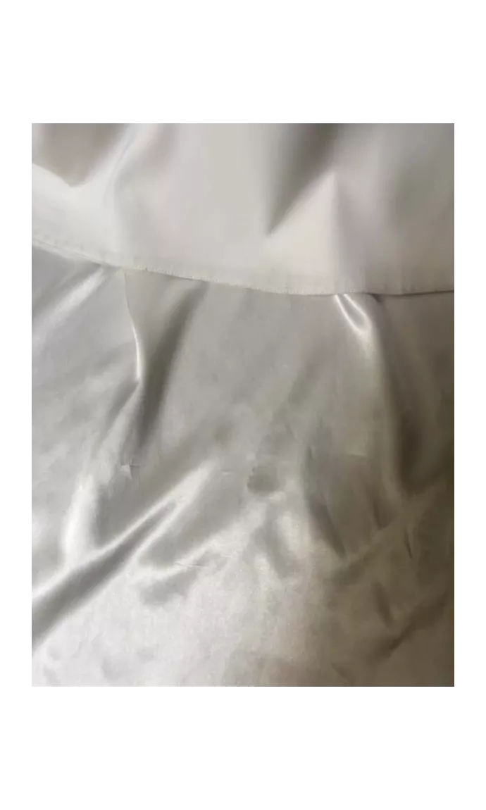 Eve showroom sample