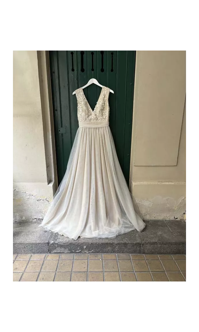 Grace showroom sample