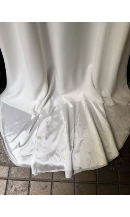 Lou showroom sample