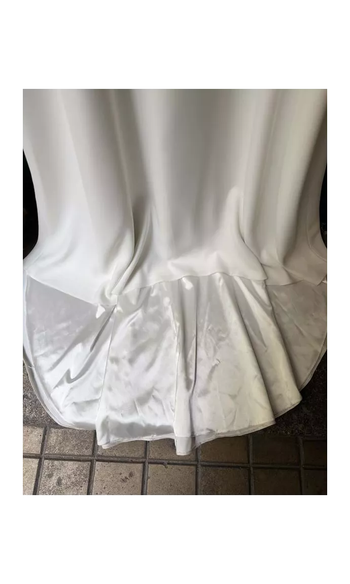 Lou showroom sample