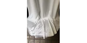 Lou showroom sample