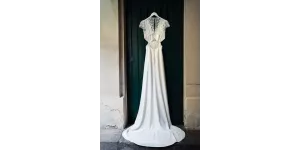 Lou showroom sample