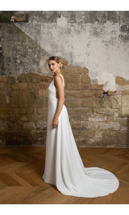 Lune wedding dress