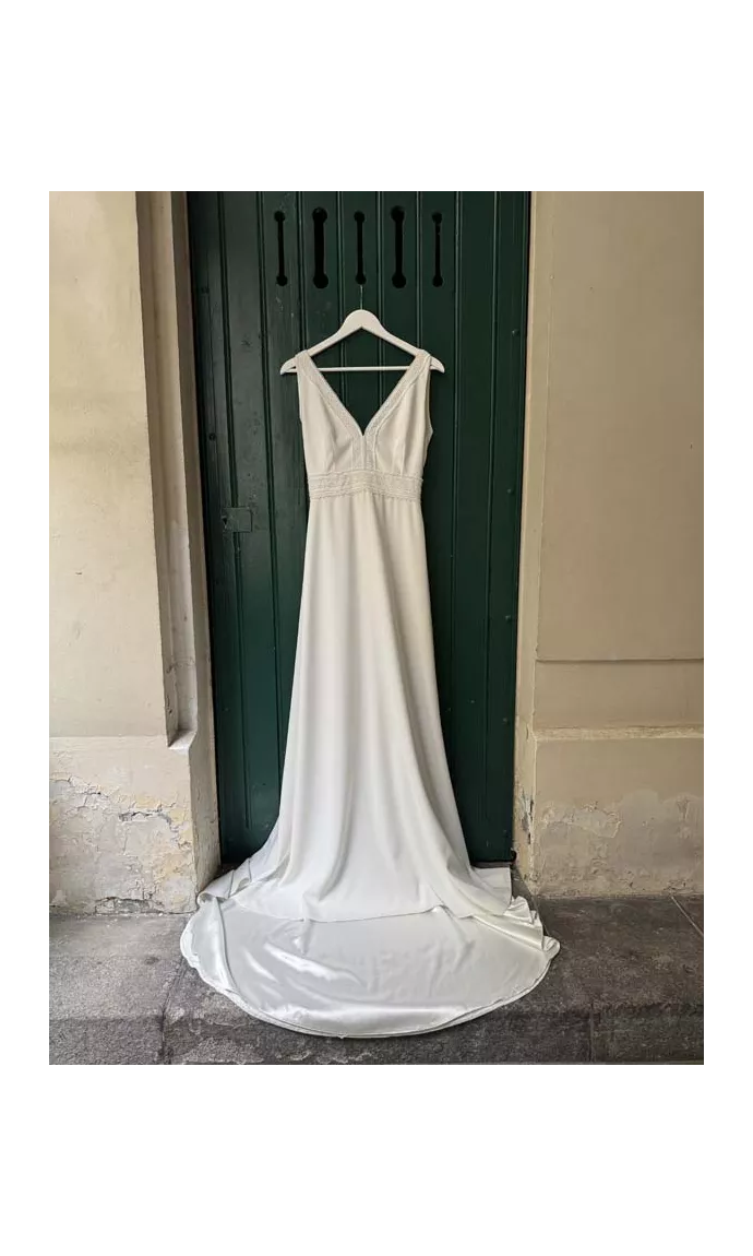 Olympe showroom sample