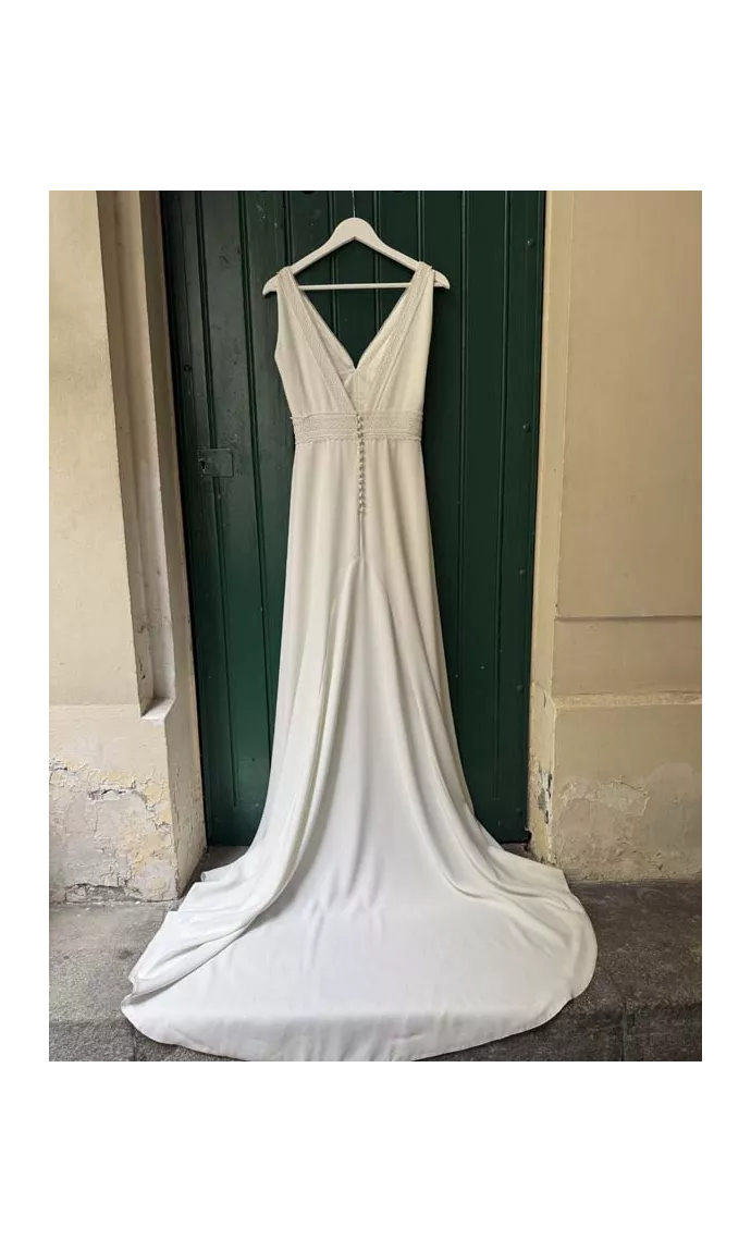 Olympe showroom sample