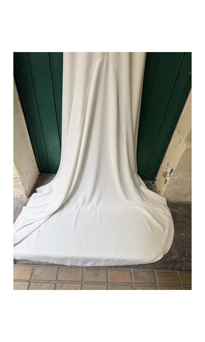 Olympe showroom sample