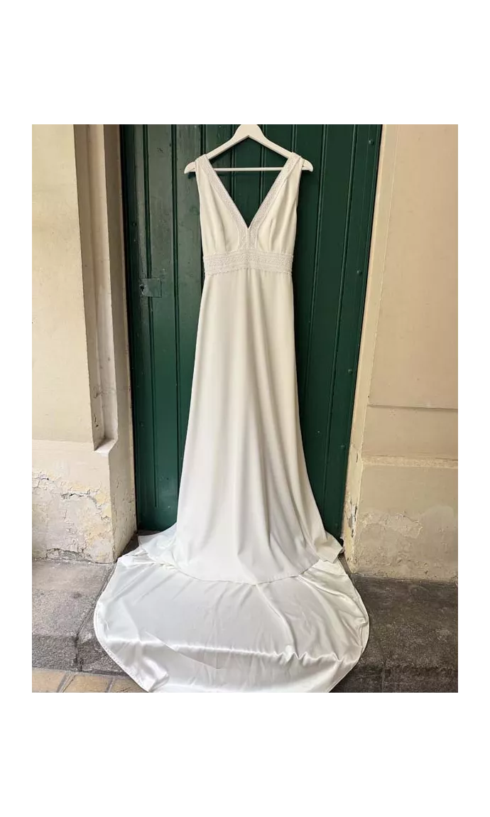 Olympe showroom sample
