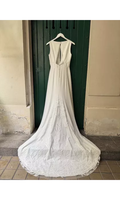 Opale showroom sample