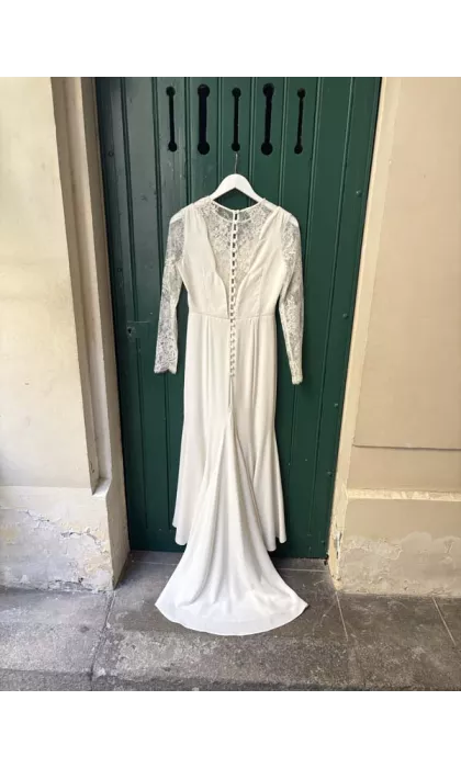 Romy showroom sample