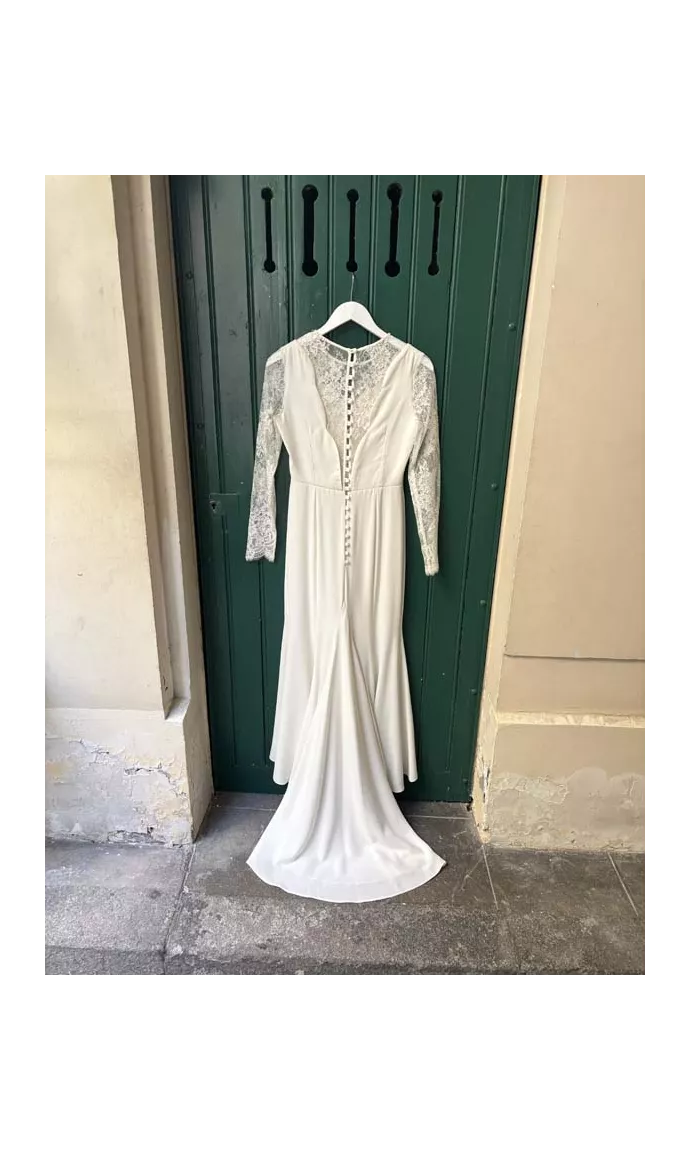 Romy showroom sample